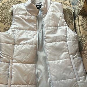 New Jackson Hole puffer vest.  Light blue. Extra large.